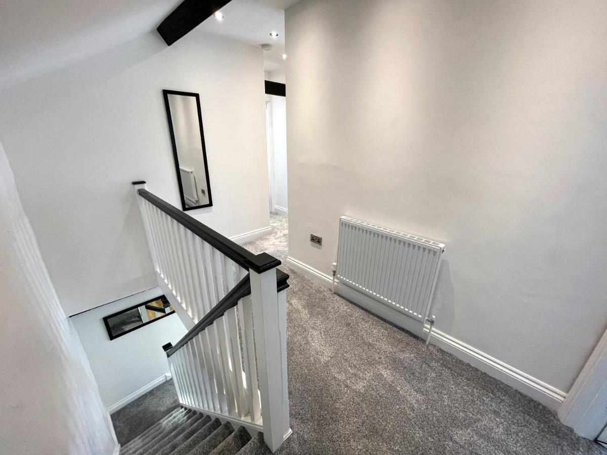 Yr Hen Bopty Villa Pontypridd Ngoại thất bức ảnh